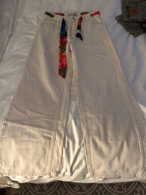 BlueSteel Jeanswear Wide Leg White Jeans | Tropical Scarf Belt | Brazilian Brand